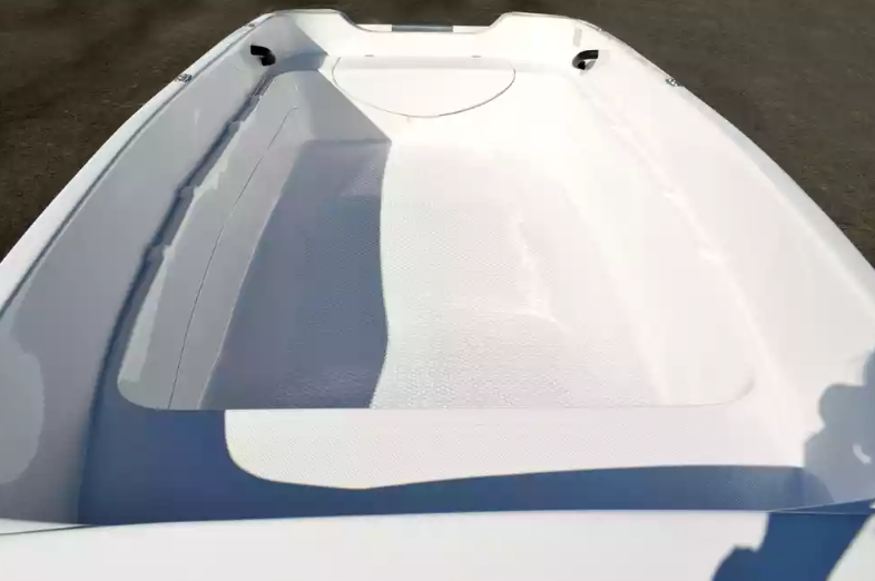 Стеклопластиковая лодка Пингвин (тримаран) в Одинцово