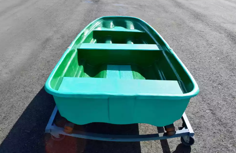 Стеклопластиковая лодка Старт (тримаран) в Одинцово