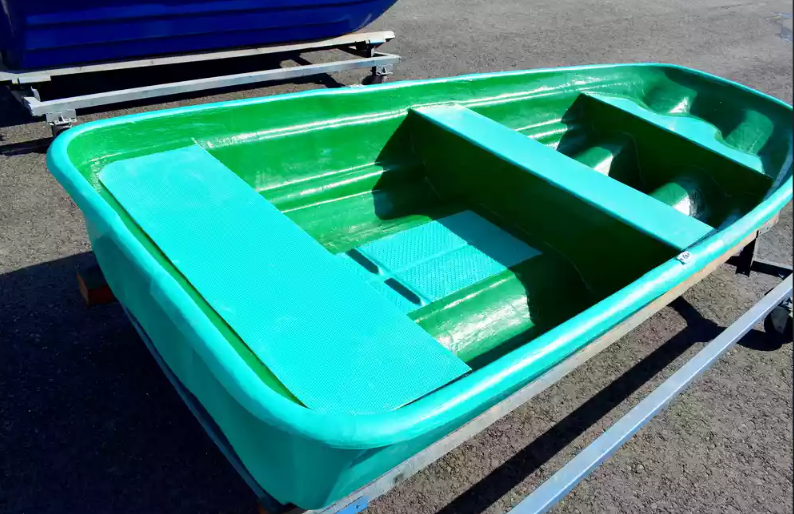 Стеклопластиковая лодка Старт (тримаран) в Одинцово