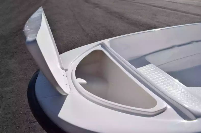 Стеклопластиковая лодка Пингвин (тримаран) в Одинцово