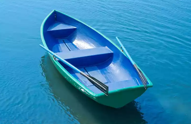 Стеклопластиковая лодка Дельфин в Одинцово