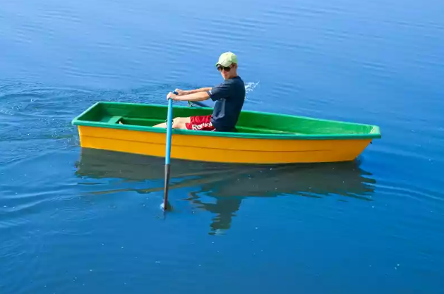 Стеклопластиковая лодка Малютка в Одинцово