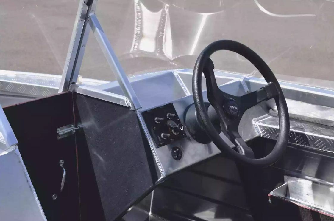 Алюминиевая лодка Wyatboat-390 DCM в Одинцово