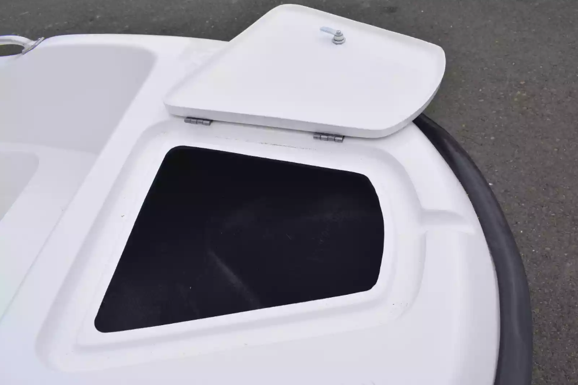 Стеклопластиковая лодка Пингвин New (тримаран) в Одинцово