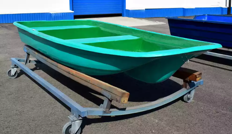 Стеклопластиковая лодка Старт (тримаран) в Одинцово