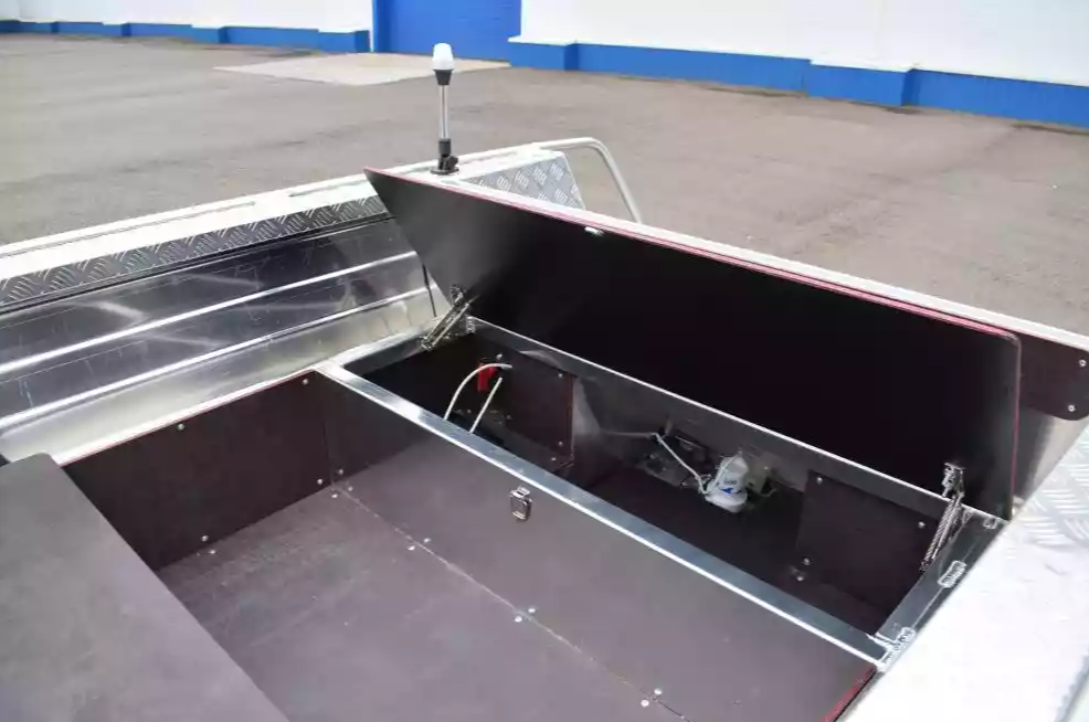 Алюминиевая лодка Wyatboat-390 DCM Увеличенный борт в Одинцово