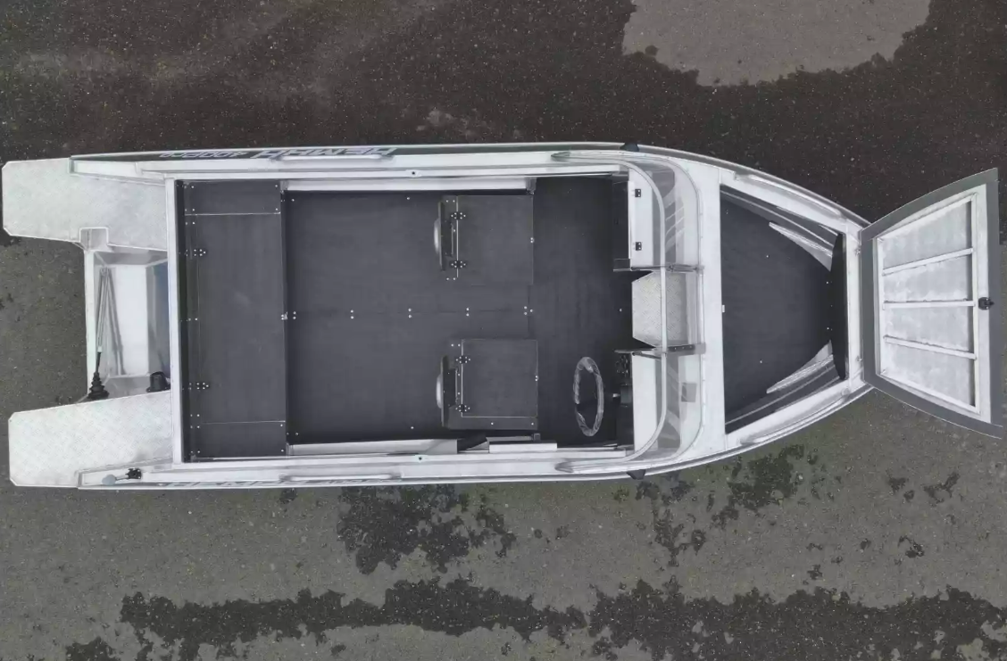 Алюминиевая лодка  Neman-400 PRO в Одинцово