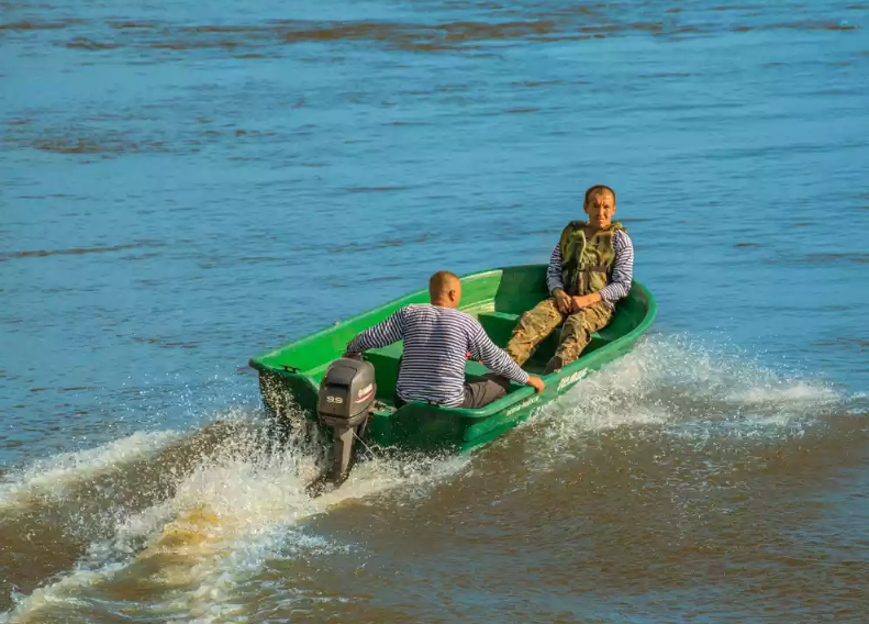 Стеклопластиковая лодка Neman-340 (тримаран) в Одинцово