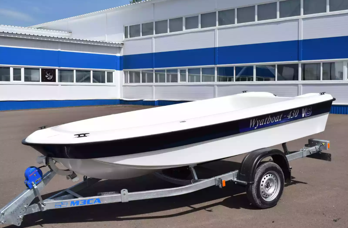 Стеклопластиковая лодка Wyatboat 430 тримаран в Одинцово