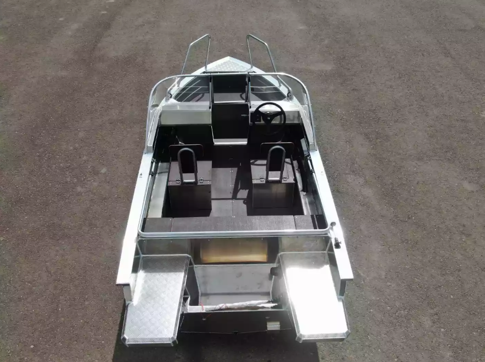 Алюминиевая лодка  Неман-400 DCM NEW в Одинцово