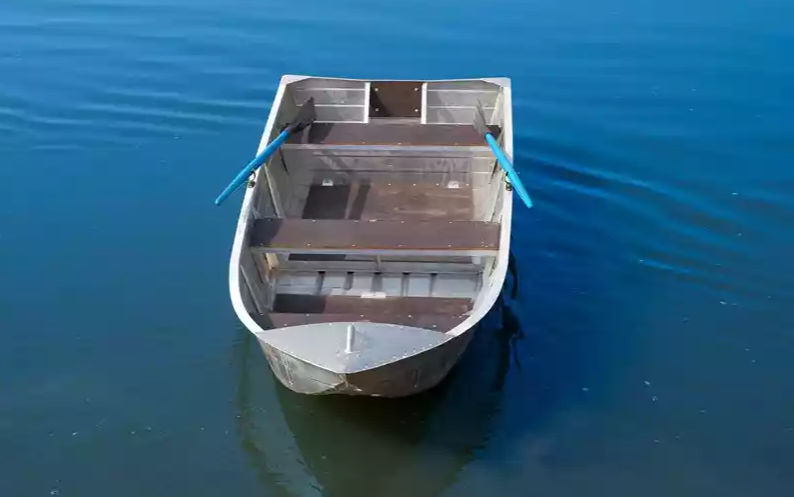 Алюминиевая лодка Вятка-Профи 37 в Одинцово