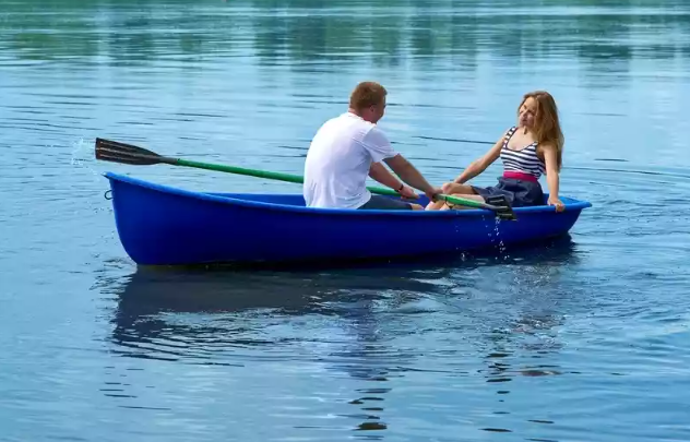 Стеклопластиковая лодка Дельфин в Одинцово