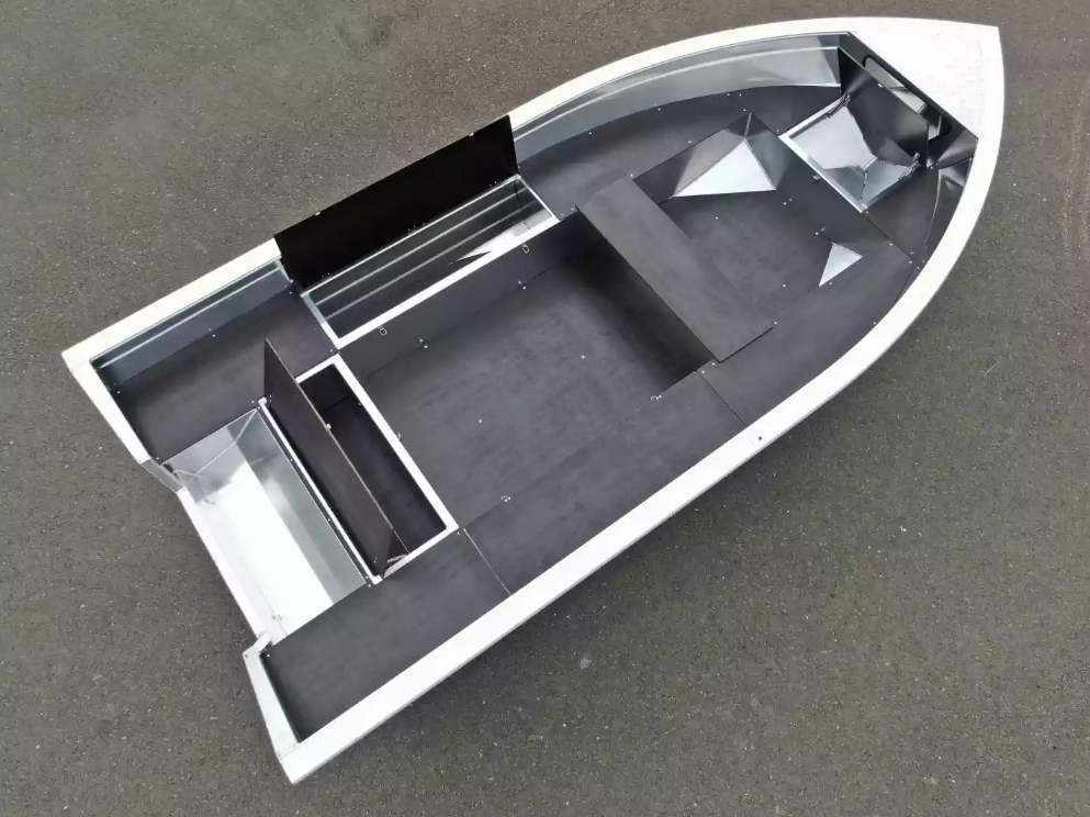 Алюминиевая лодка  Неман-420 в Одинцово