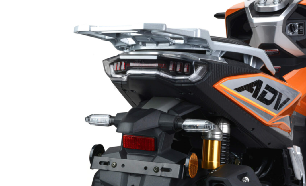 Скутер MOTOLAND (МОТОЛЕНД) T-MAX 150 в Одинцово