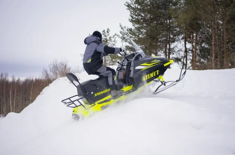 Миниснегоход Бурлак Азимут 20 л.с.  Б/У в Одинцово