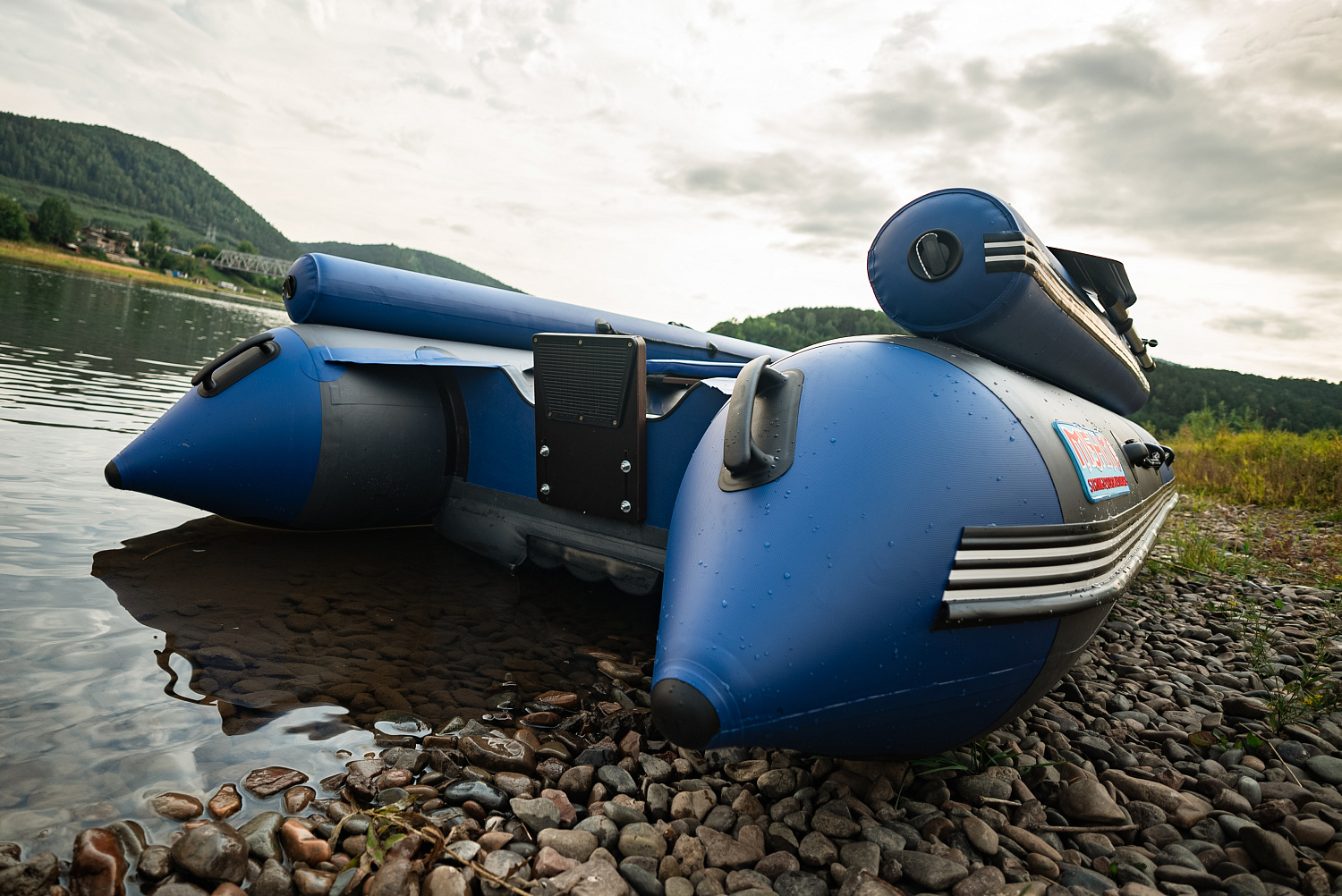 Лодка MISHIMO RIVER FJET PRO 430  под водомет в Одинцово