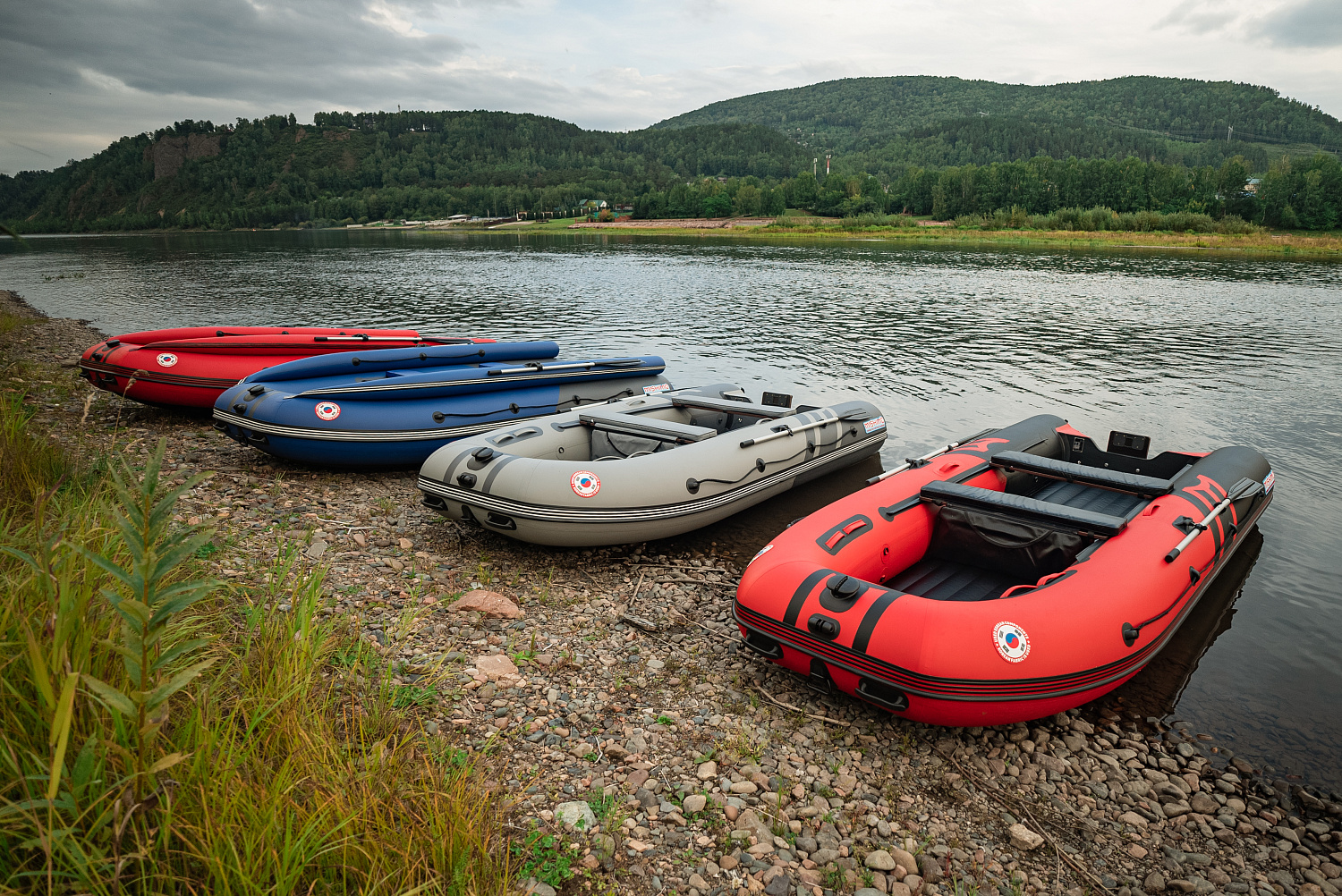 Лодка MISHIMO RIVER FJET PRO 430  под водомет в Одинцово