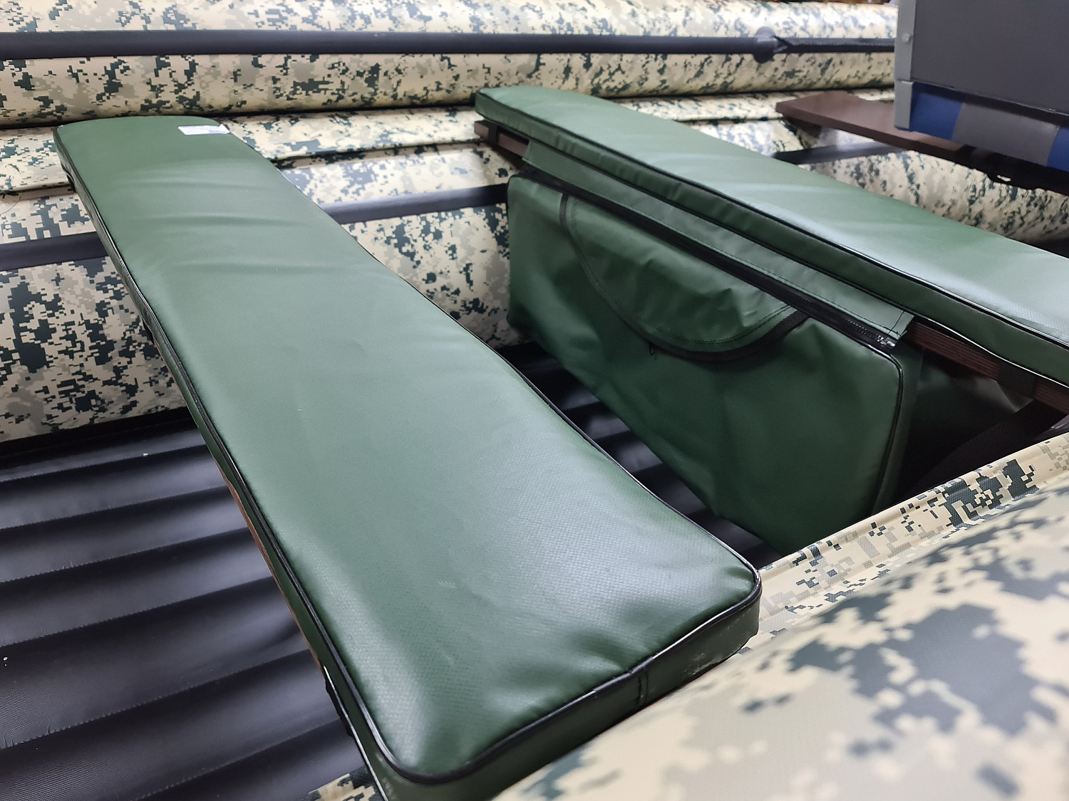 КОМПЛЕКТ МЯГКИХ НАКЛАДОК С СУМКОЙ ДЛЯ ЛОДОК 80Х20 ЗЕЛЕНЫЙ в Одинцово