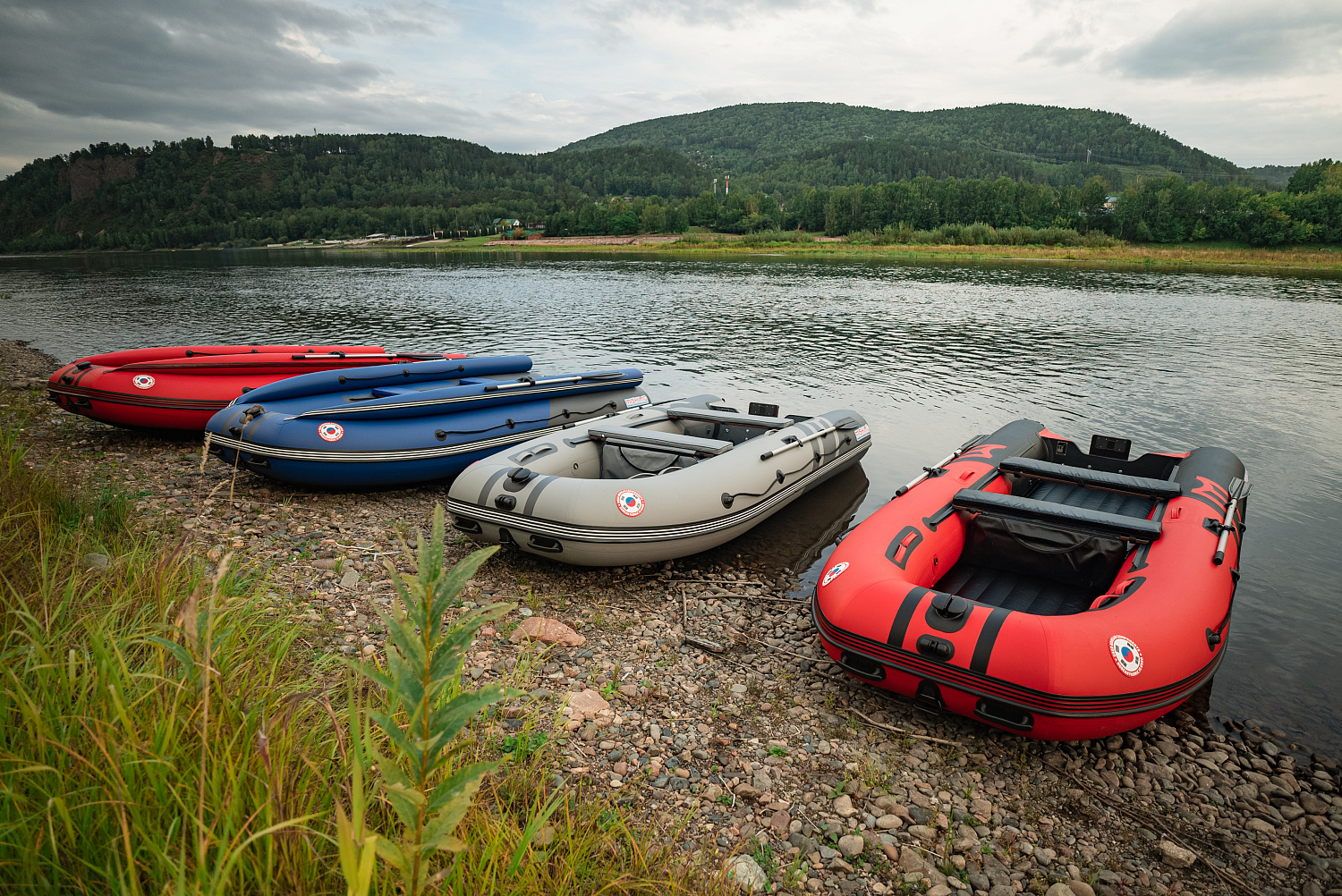 Лодка MISHIMO RIVER FJET PRO 430  под водомет в Одинцово