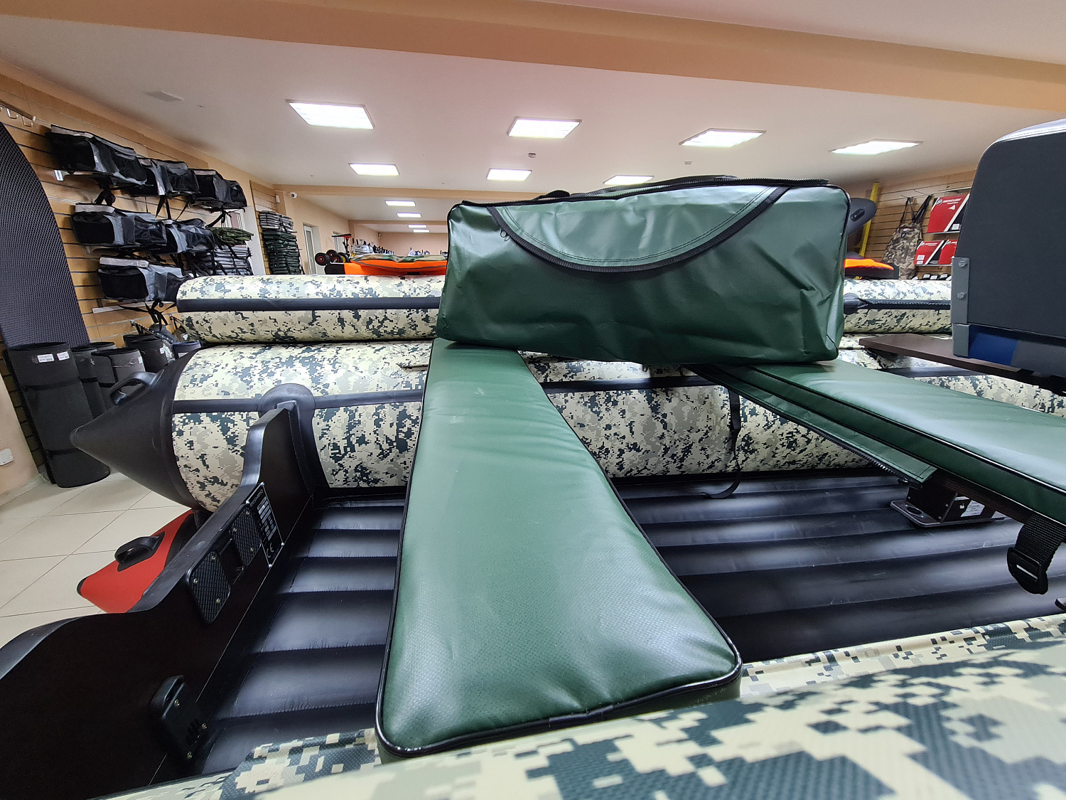 КОМПЛЕКТ МЯГКИХ НАКЛАДОК С СУМКОЙ ДЛЯ ЛОДОК 80Х20 ЗЕЛЕНЫЙ в Одинцово